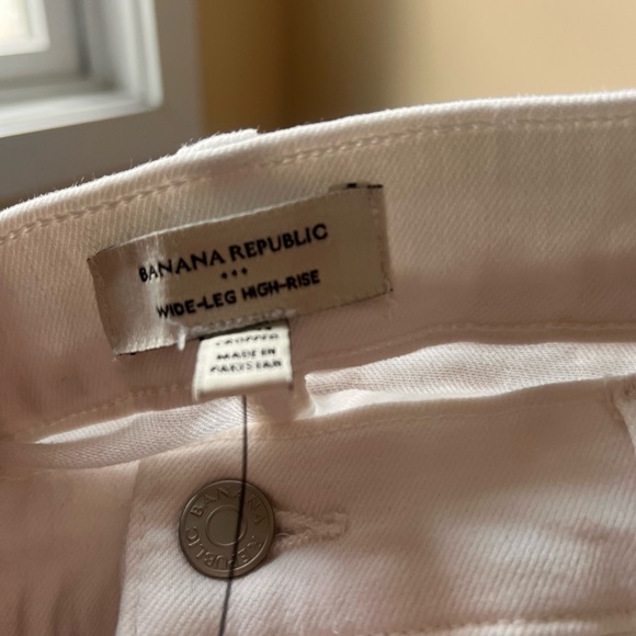 Banana Republic White Wide-Leg Jeans - Picture 3 of 5